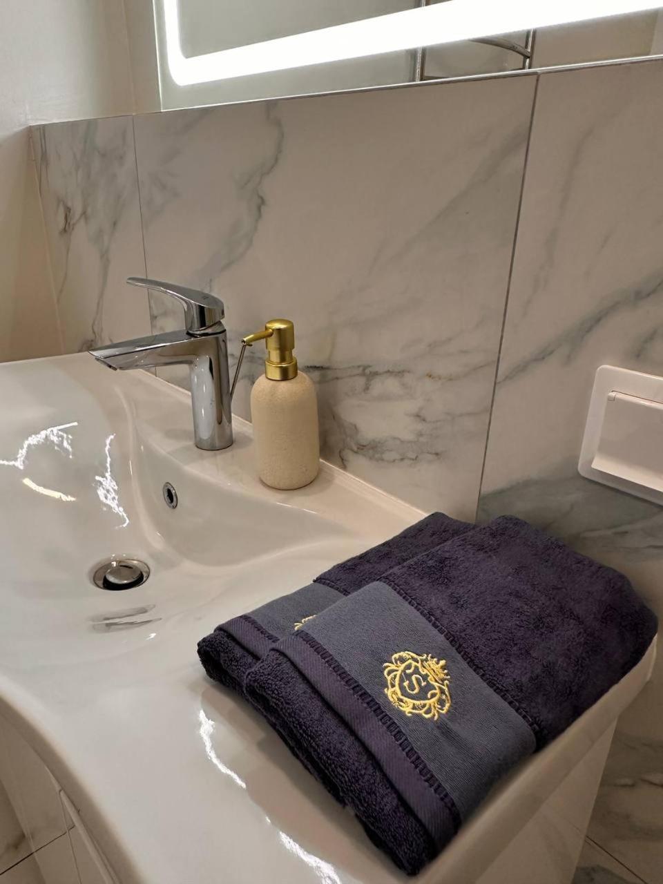 Appartamento Park House Palyanytsya Esterno foto