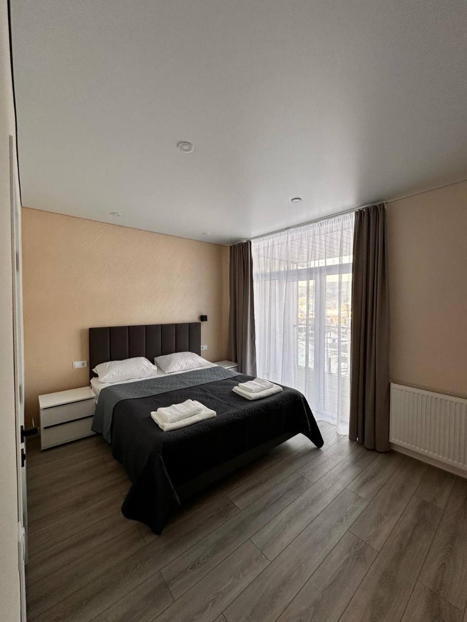 Appartamento Park House Palyanytsya Esterno foto